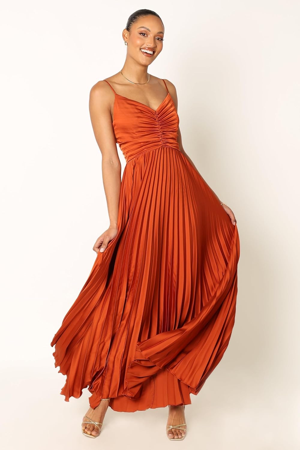 Aneira | Robe Élégante Plissée